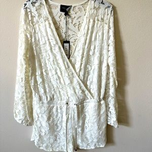 White lace romper size medium.